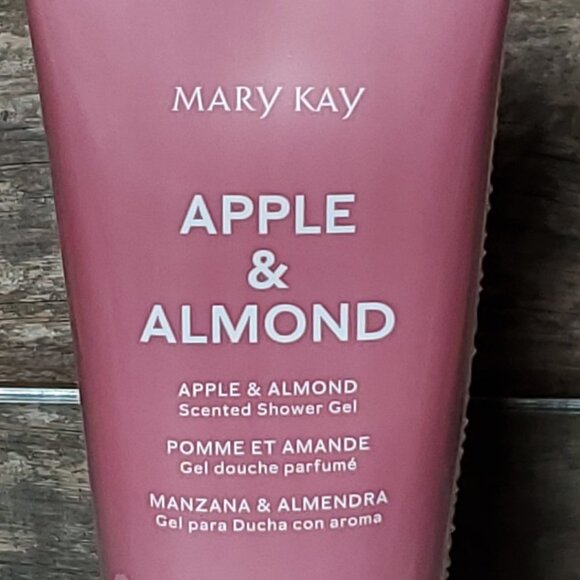 Mary Kay Apple & Almond Scented Shower Gel & Body Lotion Set - Picture 6 of 9